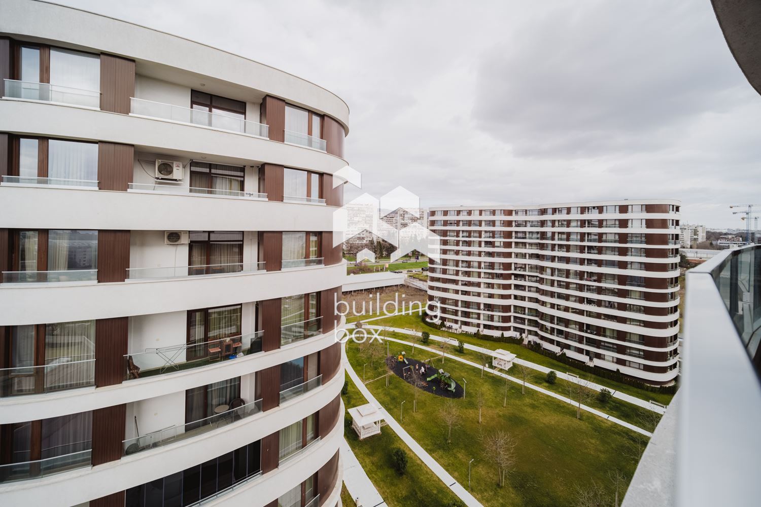 Тристаен обзаведен СИТИ ПАРК ЮГ - 0