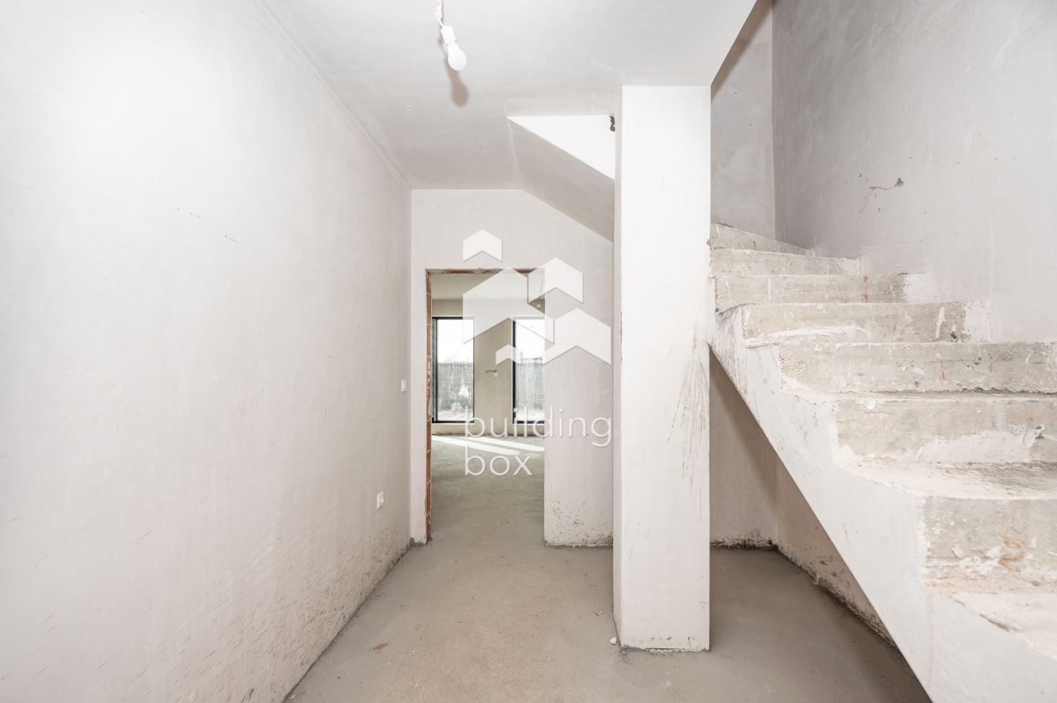 Редова къща с. Маноле - 0