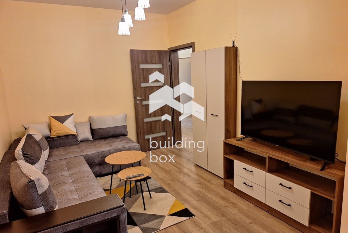 Тристаен апартамент на метри от храм паметника Ал. Невски - 0