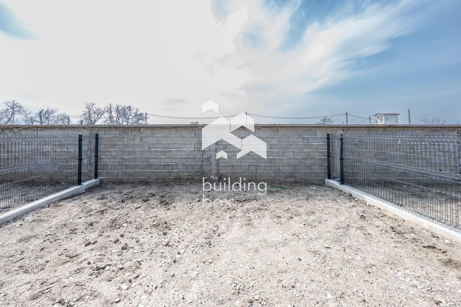 Редова къща с. Маноле - 0