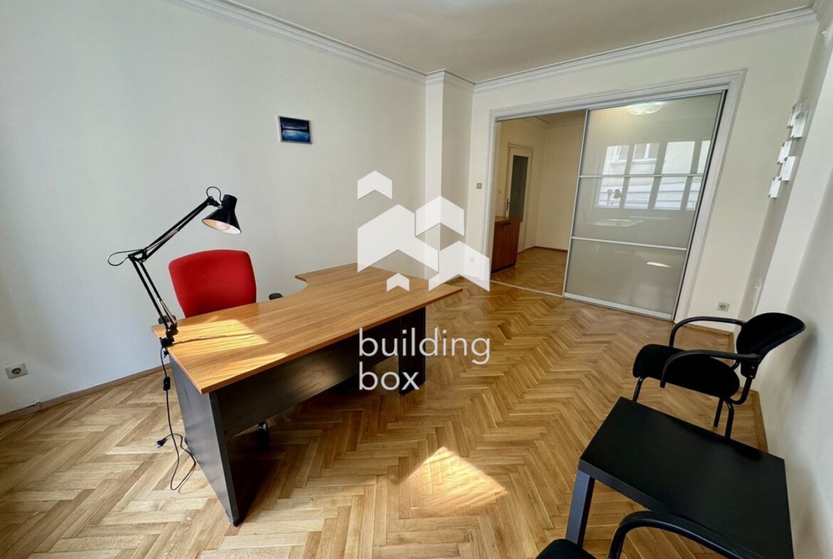 Офис/ Кантора под наем в ТОП център - 0