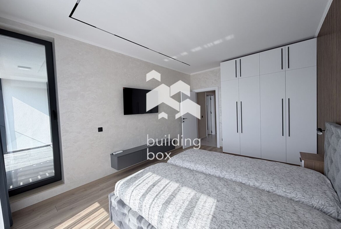 Тристаен луксозен апартамент под наем - к-с Роял Гардън - 0