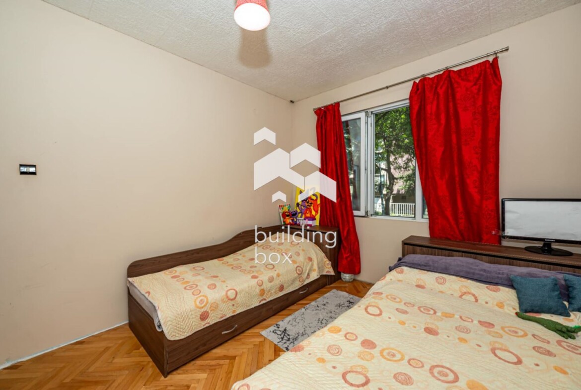 Двустаен апартамент - кв. Кючук Париж - 0