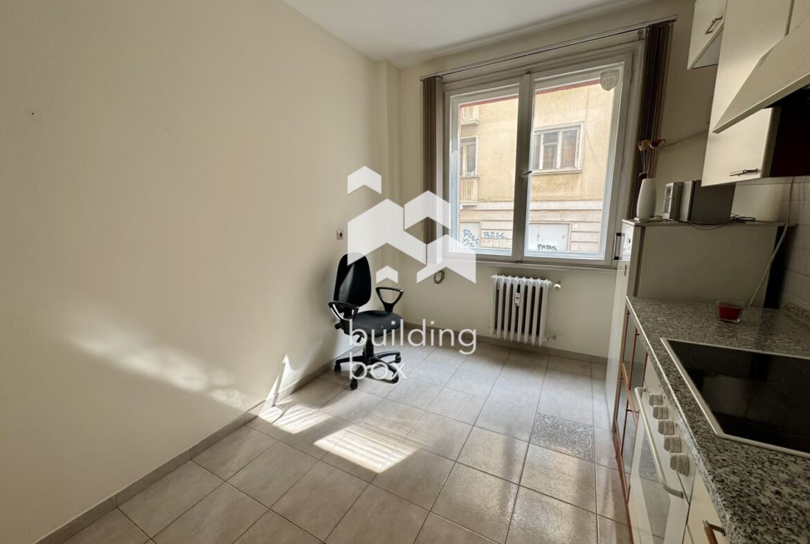 Офис/ Кантора под наем в ТОП център - 0