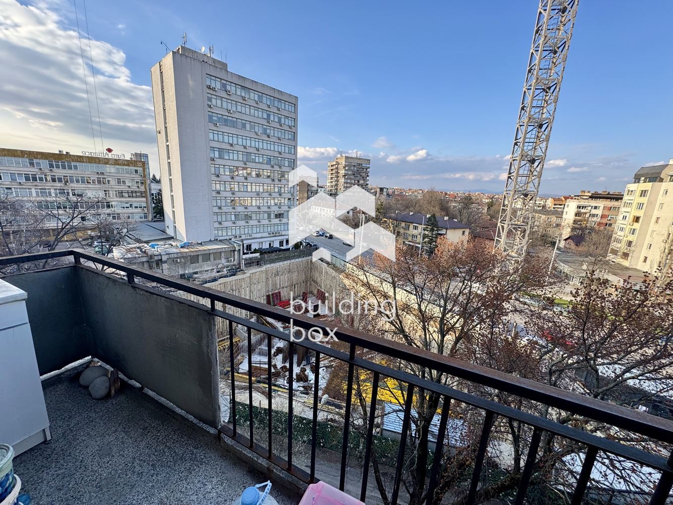 Просторен тристаен в Гео Милев - 0