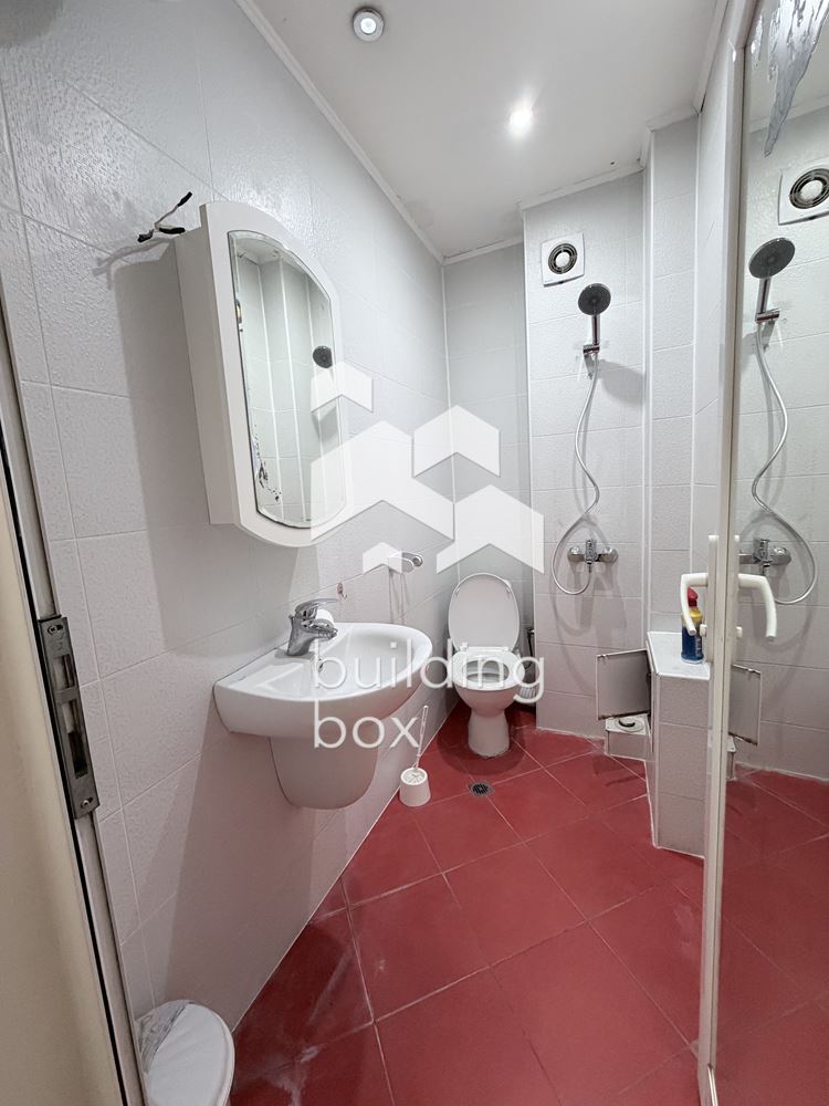 Тристаен апартамент под наем - кв. Каменица 2 - 0