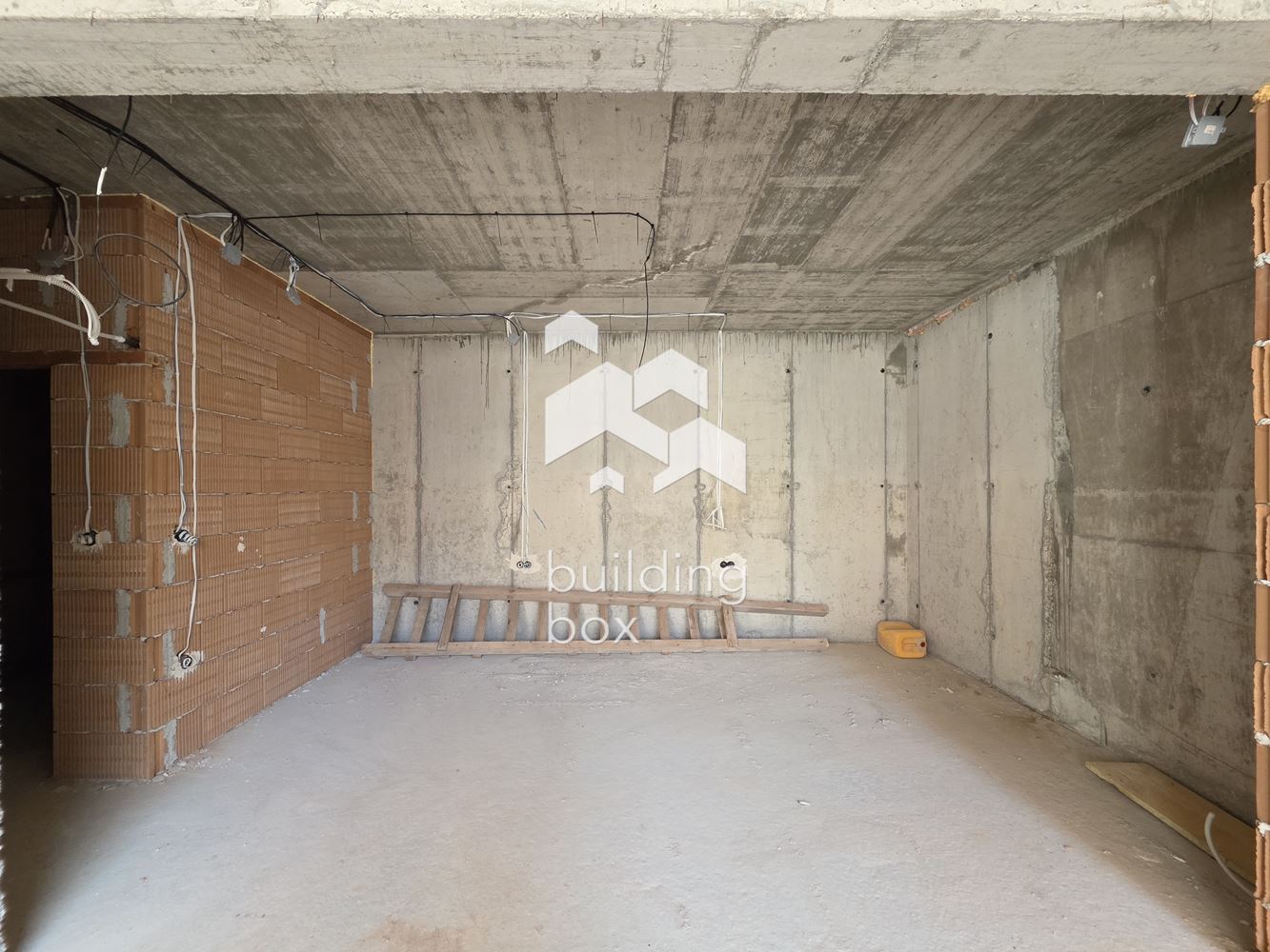 Луксозен мезонет - местност "Камбаните" - 0