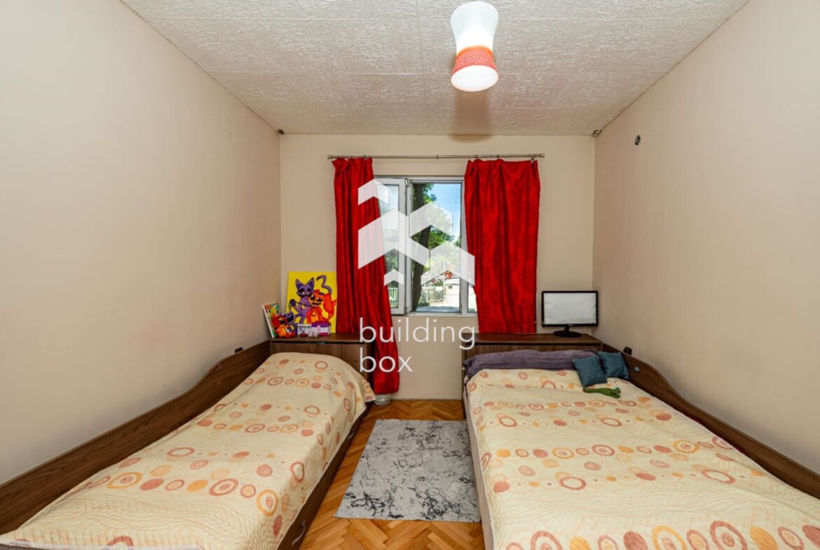 Двустаен апартамент - кв. Кючук Париж - 0