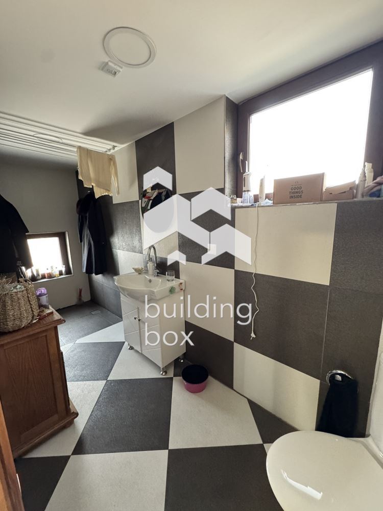 Къща с двор в сърцето на град Пловдив. - 0