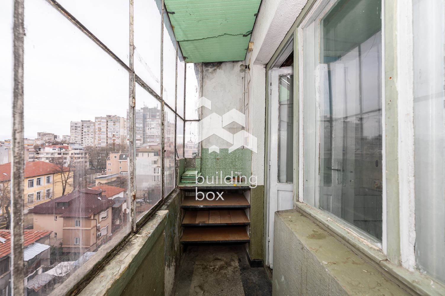 Тристаен апартамент срещу казино Риц - гр. Пловдив - 0