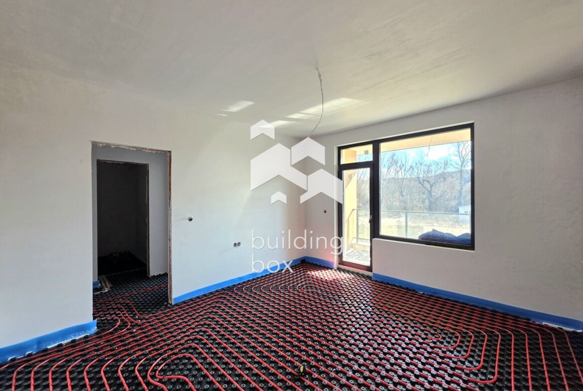 Качество! Простор с двор 600 кв.м.! Еднофамилна къща с Акт 16! - 0