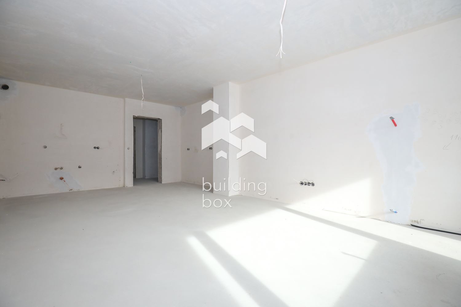 Нов слънчев 3-стаен апартамент - над 30 кв.м. всекидневна - 0