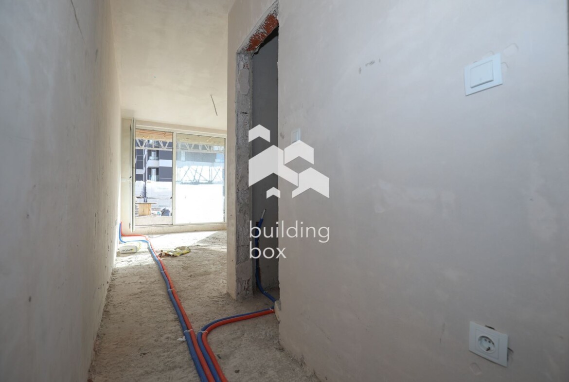 Тристаен апартамент в комплекс "Капитол Резиденс" - 0