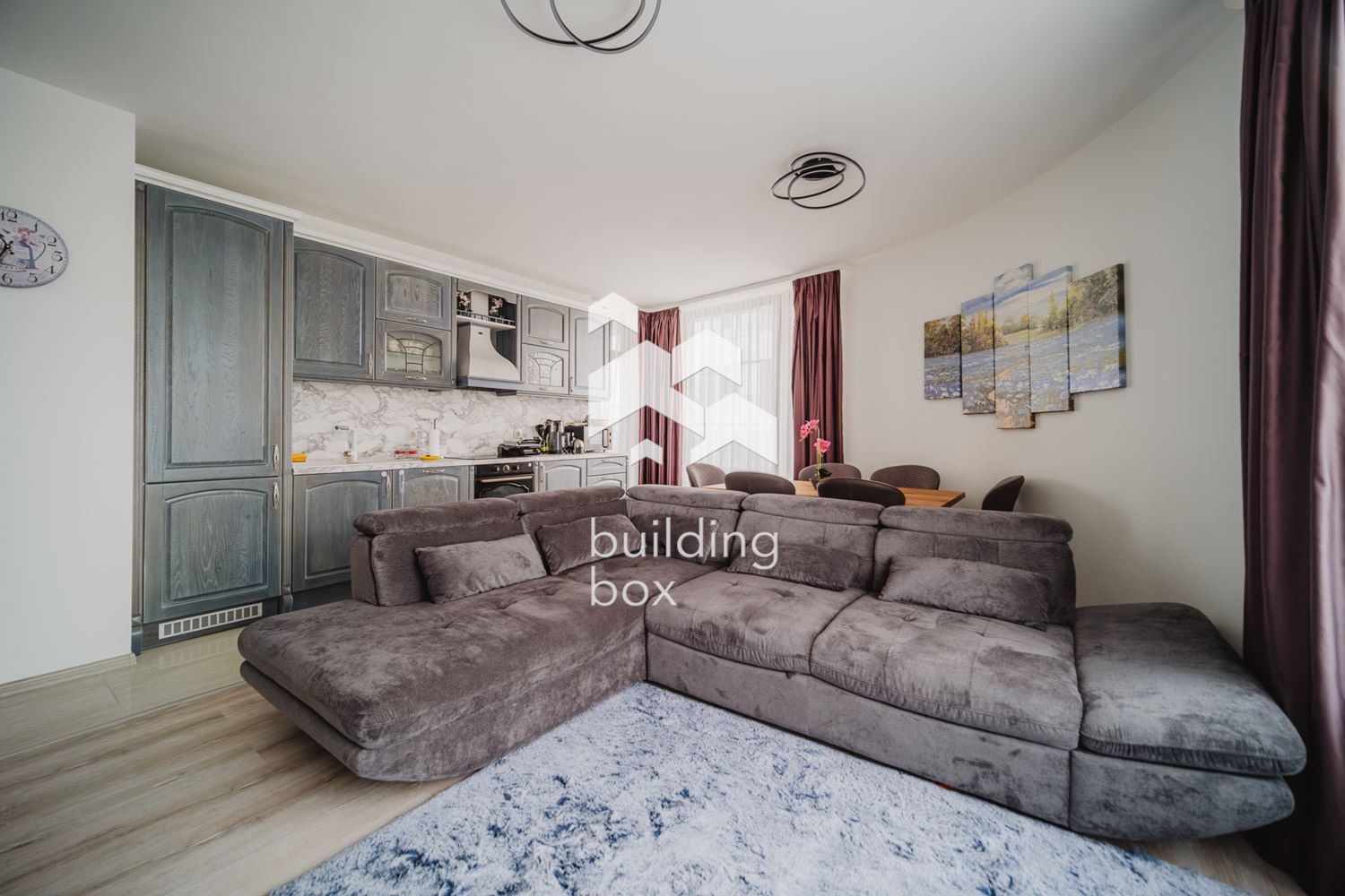 Тристаен обзаведен СИТИ ПАРК ЮГ