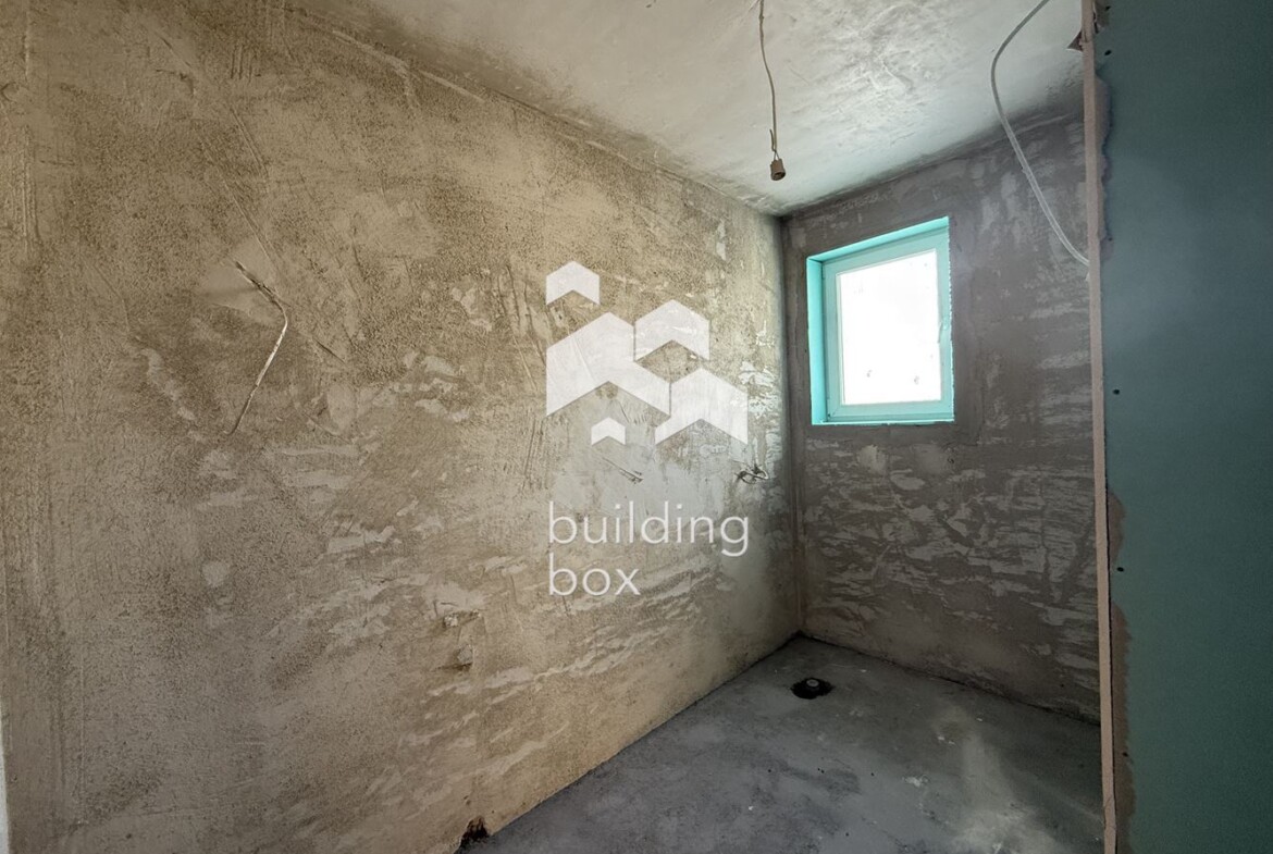 Четиристаен апартамент пред АКТ16 - кв. Остромила - 0