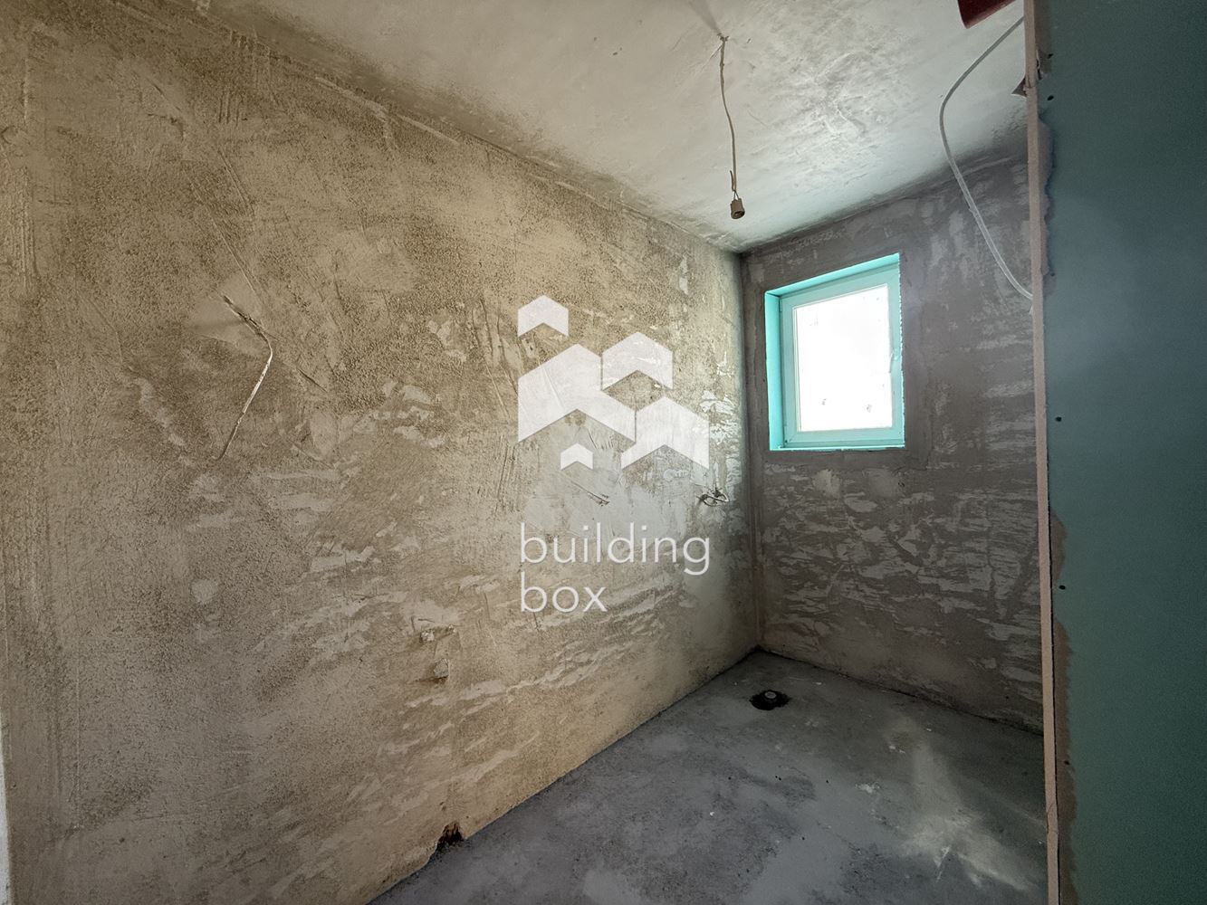 Четиристаен апартамент пред АКТ16 - кв. Остромила - 0