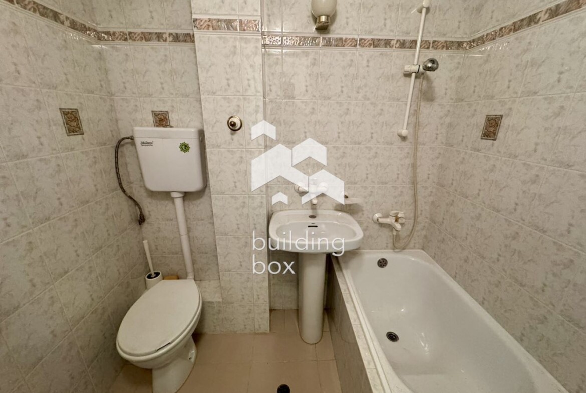 Офис/ Кантора под наем в ТОП център - 0