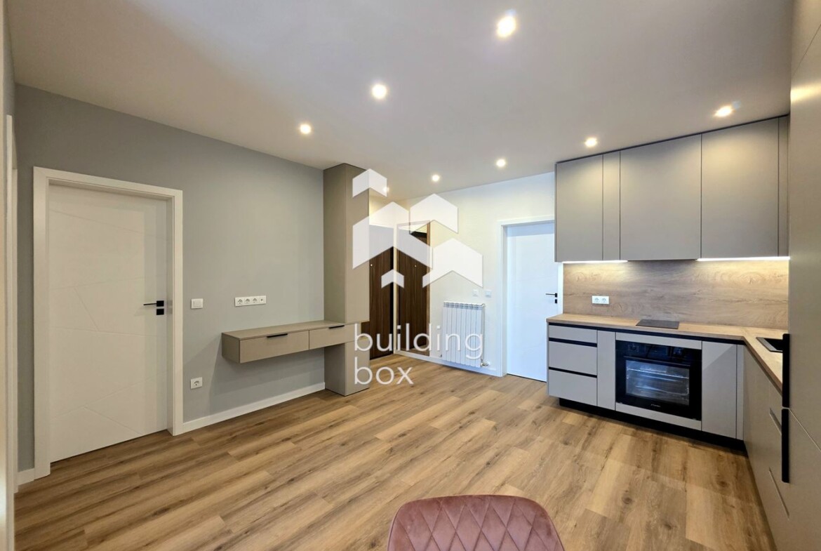 Светъл и просторен апартамент в MONA 3 - 0