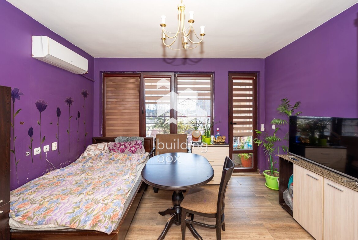 Двустаен обзаведен апартамент до Сточна гара - 0