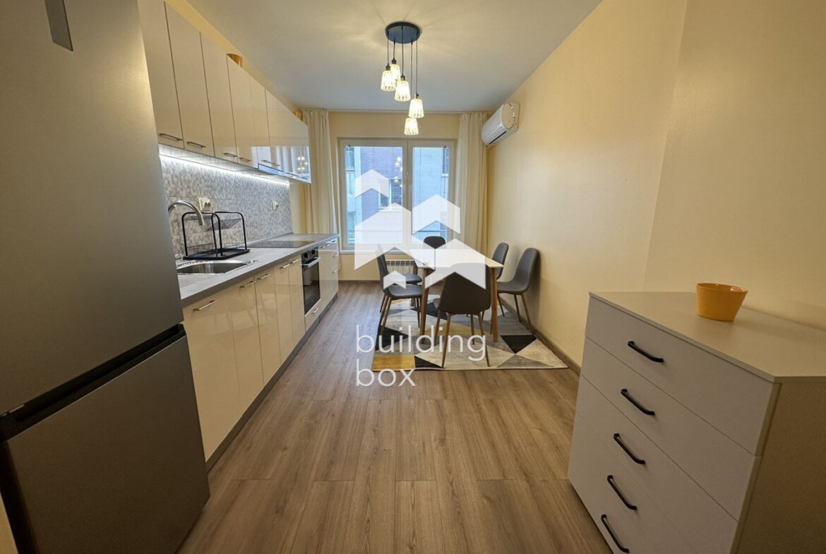 Тристаен апартамент на метри от храм паметника Ал. Невски - 0