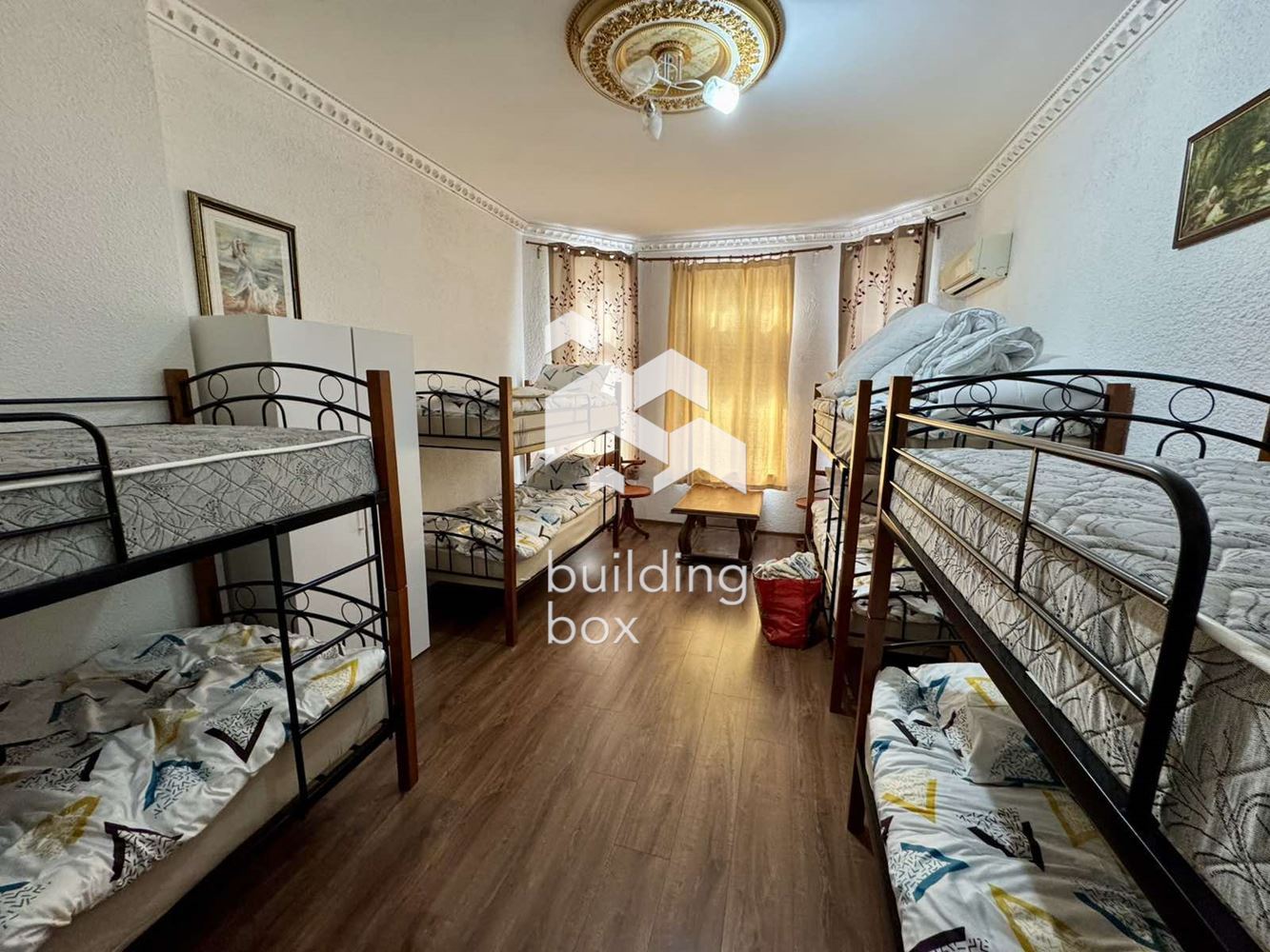 Легла под наем в ТОП център - 0