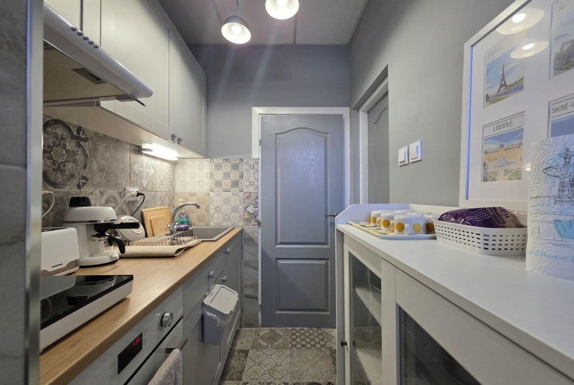 Компактен тристаен апартамент - кв. Овча Купел - 0