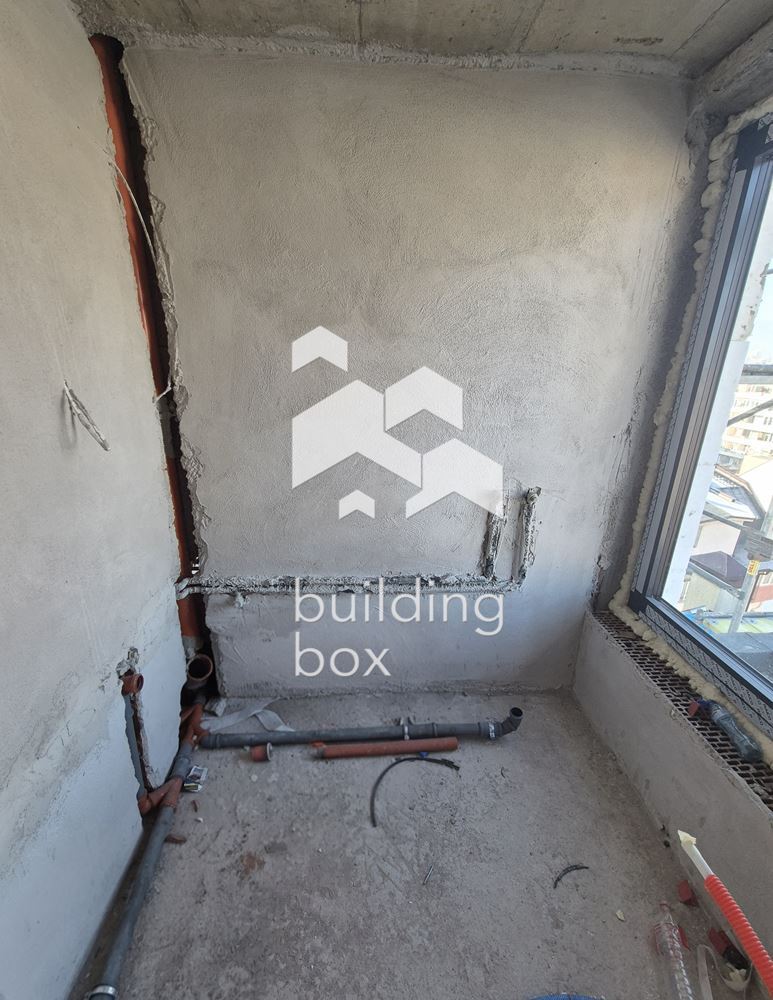 Тристаен апартамент в сграда "Casa Madrid" - район Оборище - 0