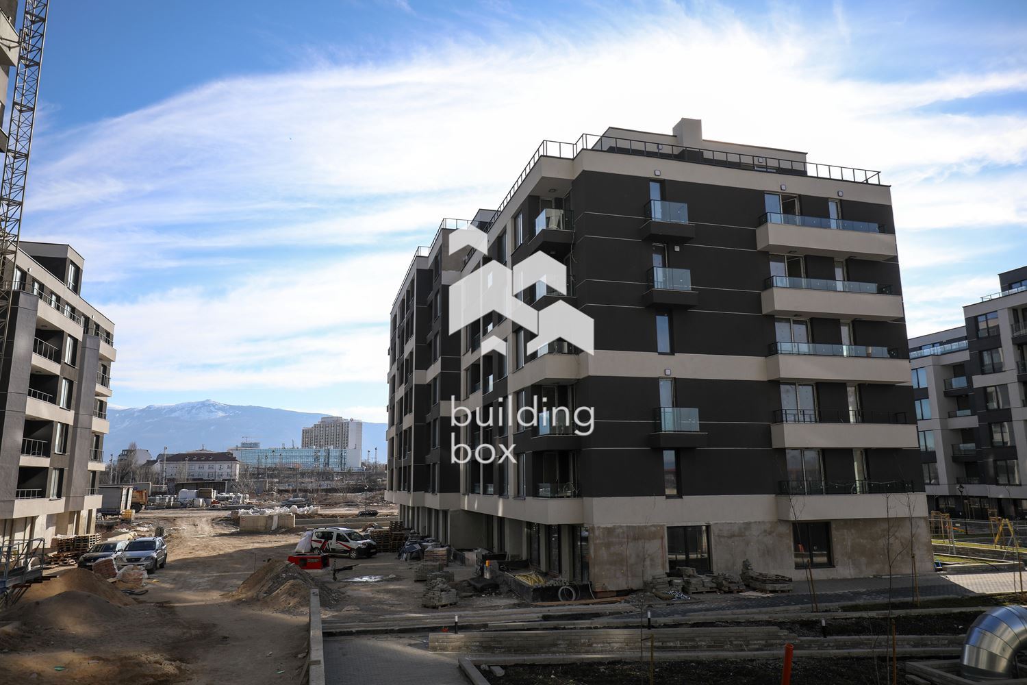 АКТ 16 до средата на годината! Топла връзка към метрото! Затворен комплекс! - 0