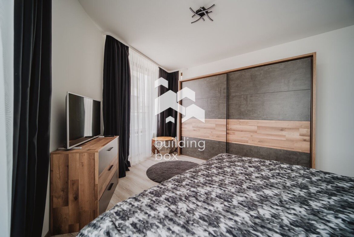 Тристаен обзаведен СИТИ ПАРК ЮГ - 0