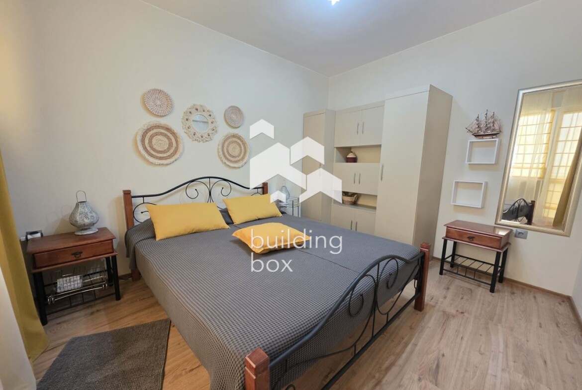 Тристаен апартамент в сърцето на кв. Кършияка до "Холидей Ин" и "БИЛЛА" - 0