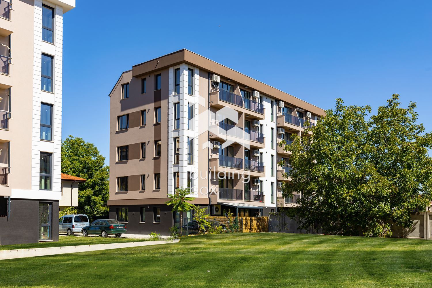 Тристаен апартамент, довършен до ключ - кв. Остромила - 0