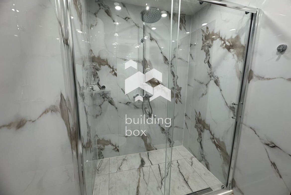 Тристаен апартамент до Второ РПУ - 0