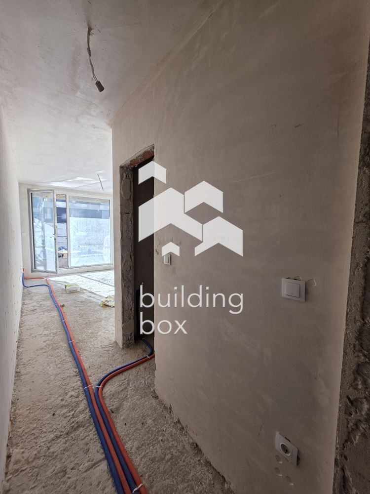 Тристаен апартамент в комплекс "Капитол Резиденс" - 0