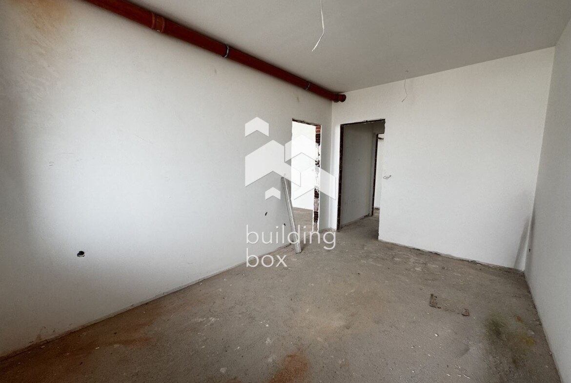 Тристаен апартамент - кв. Дружба 1 - 0