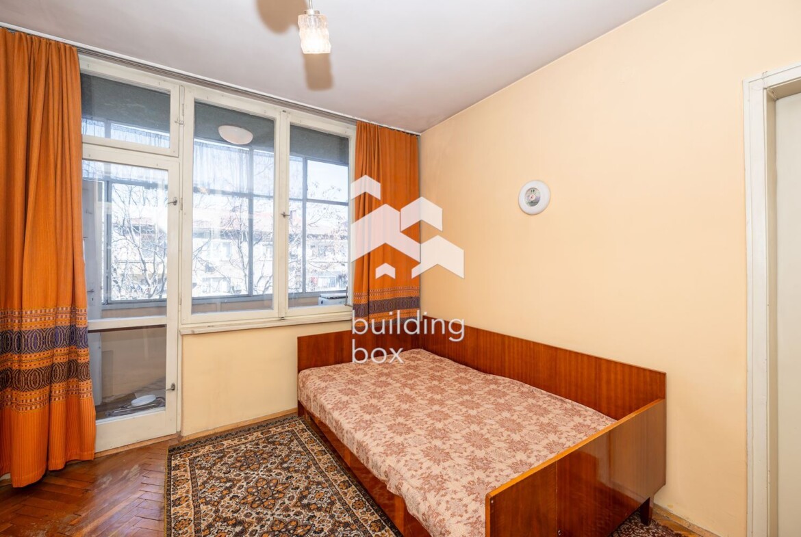 Многостаен апартамент монилит в кв. Южен 98кв.м. - 0