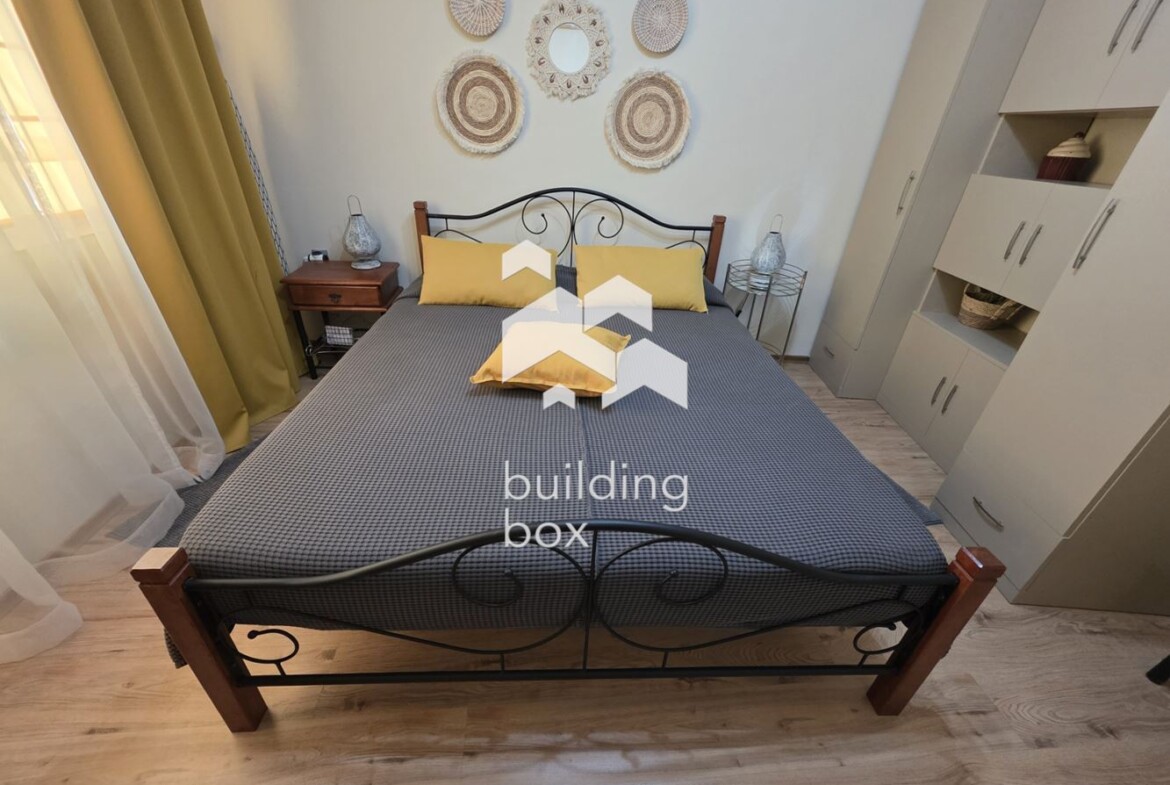 Тристаен апартамент в сърцето на кв. Кършияка до "Холидей Ин" и "БИЛЛА" - 0