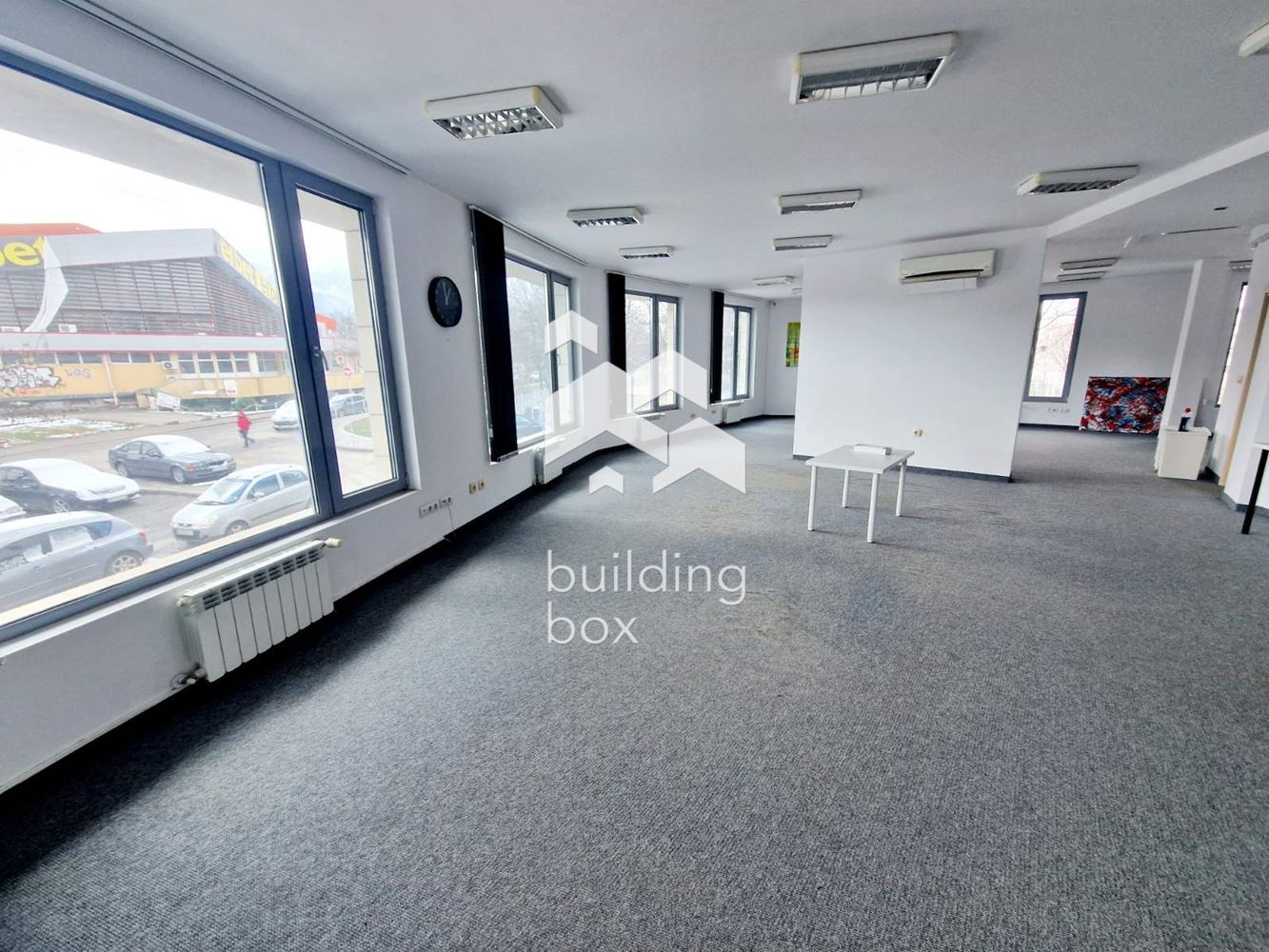 Необзаведен офис в ж.к. Студентски град