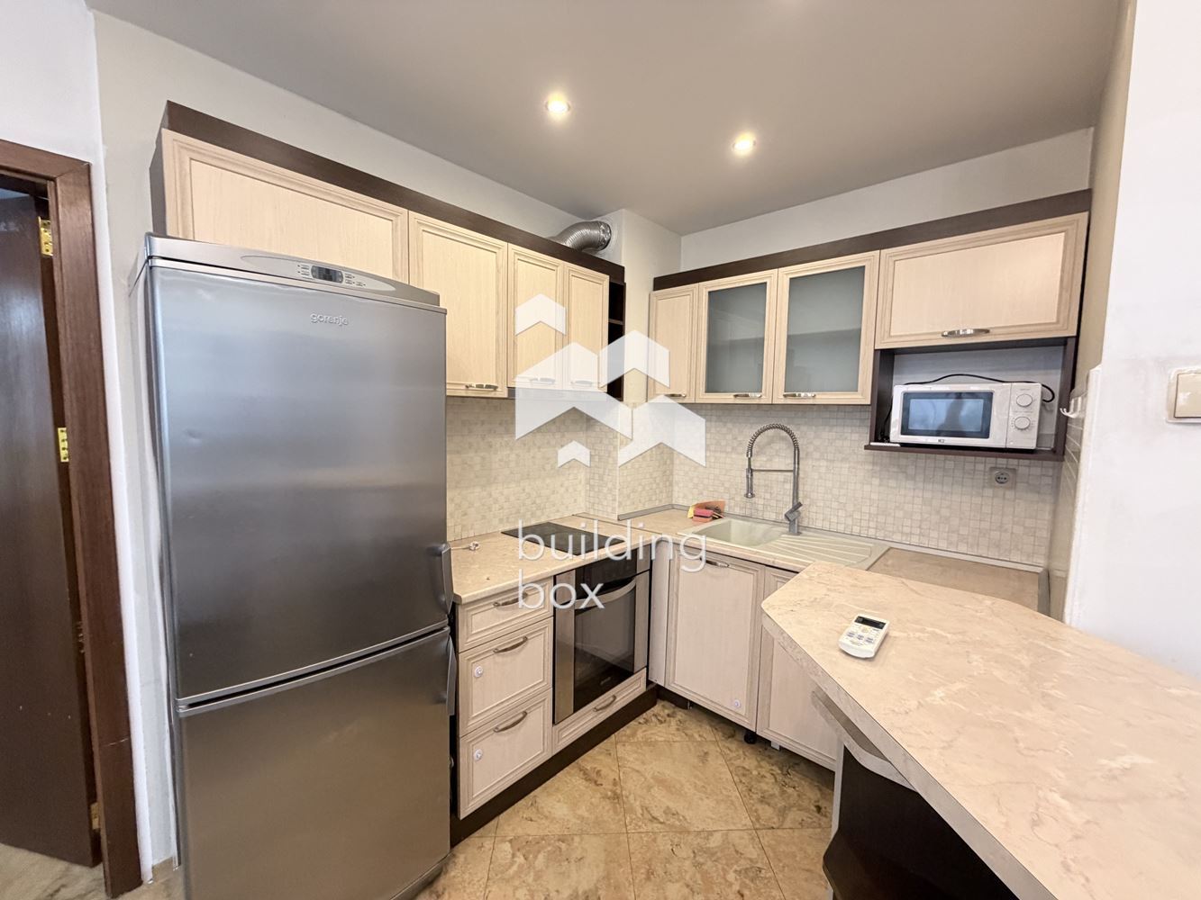 Тристаен апартамент под наем - кв. Каменица 2 - 0