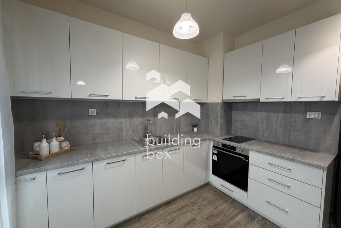 Двустаен апартамент под наем - кв. Смирненски к-с Алгара - 0