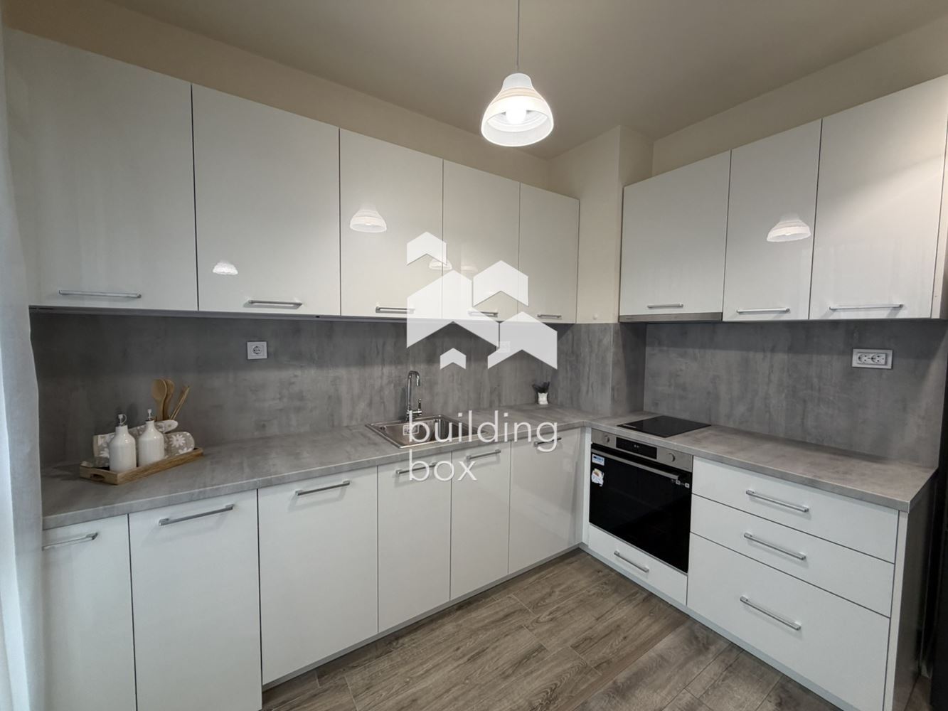 Двустаен апартамент под наем - кв. Смирненски к-с Алгара - 0