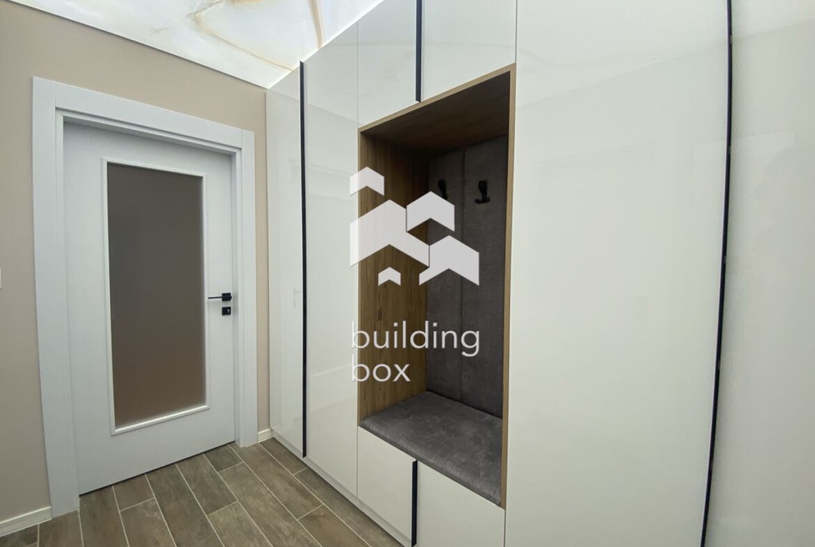 Двустаен апартамент в кв. Остромила - 0