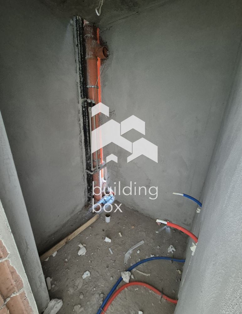 Тристаен апартамент в сграда "Casa Madrid" - район Оборище - 0