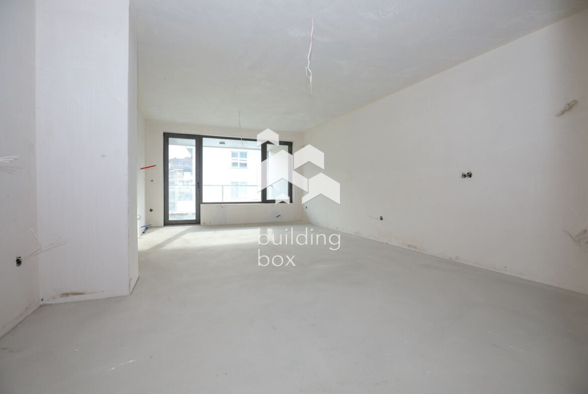 Нов слънчев 3-стаен апартамент - над 30 кв.м. всекидневна - 0