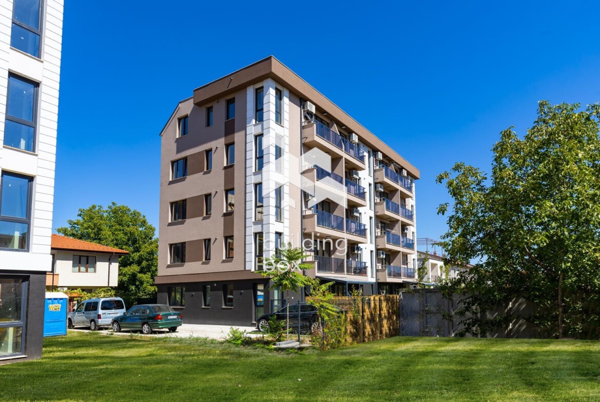 Тристаен апартамент, довършен до ключ - кв. Остромила - 0