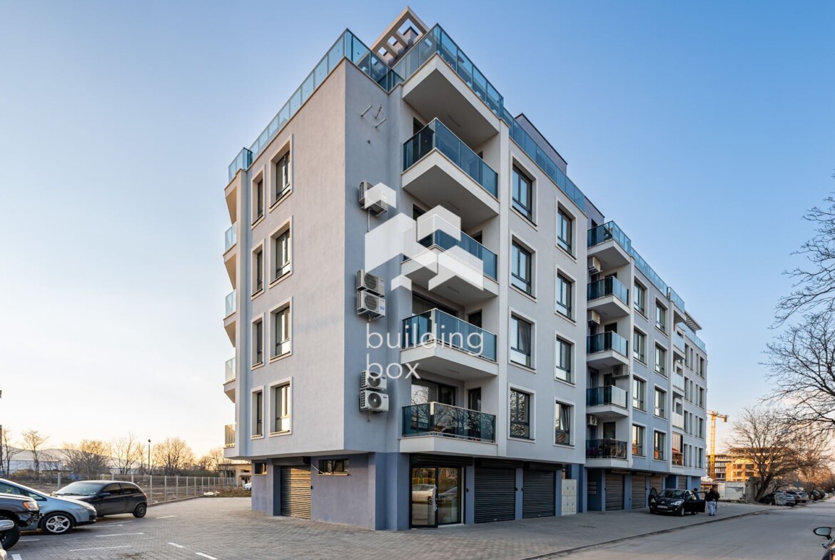 Тристаен апартамент до ключ в Асеновград - 0