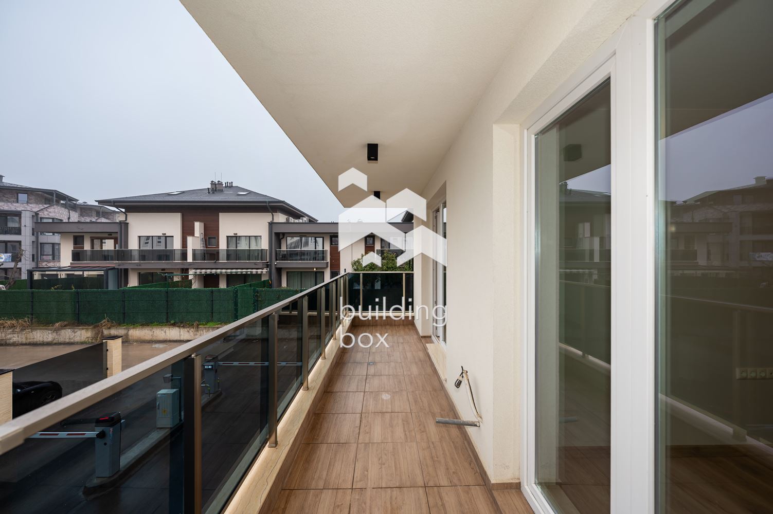 Двустаен апартамент завършен "ДО КЛЮЧ" в кв. Остромила - 0