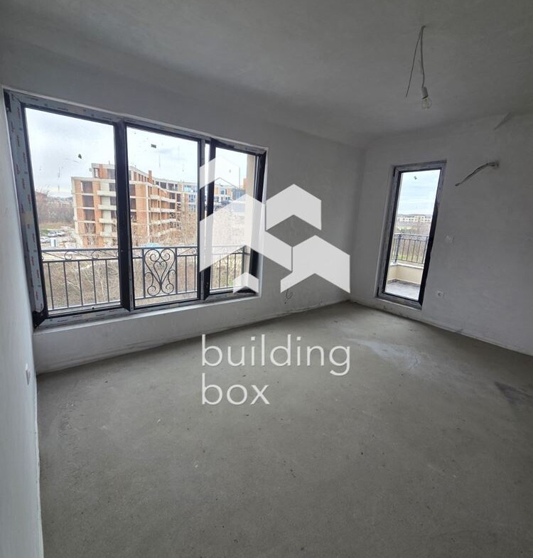 Двустаен апартамент в кв. „Остромила“ - 0