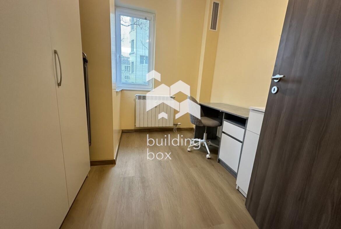 Тристаен апартамент на метри от храм паметника Ал. Невски - 0