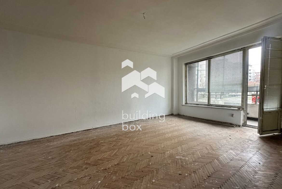 Просторен тристаен апартамент - кв. Гоце Делчев - 0