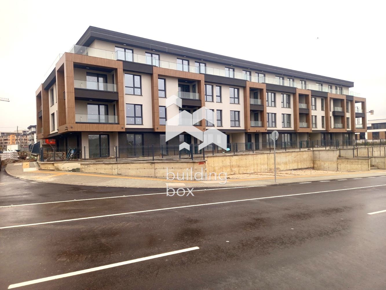 Просторен тристаен апартамент - кв. Малинова долина - 0